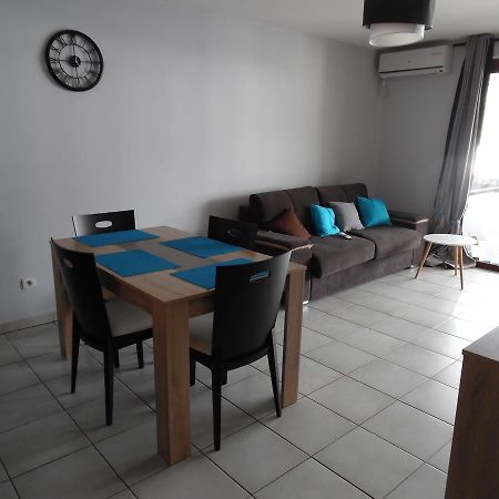 Airport Appart Apartment Sainte Clotilde Ngoại thất bức ảnh